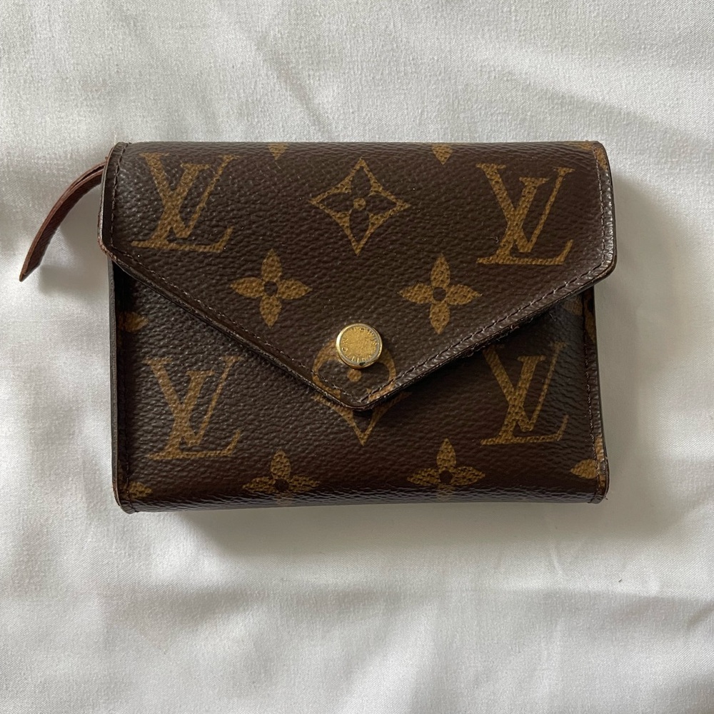 Authentic Louis Vuitton Victorine Wallet